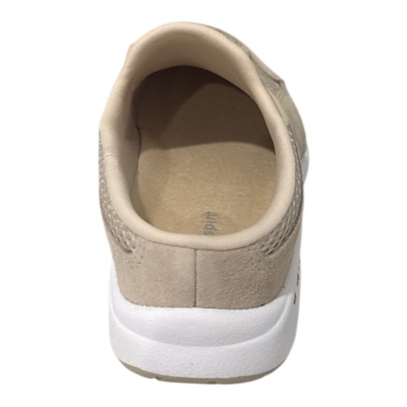 Easy Spirit TravelTime Women’s Slip-On Clog, Arch Support Comfort Walking Shoe - Picture 5 of 5